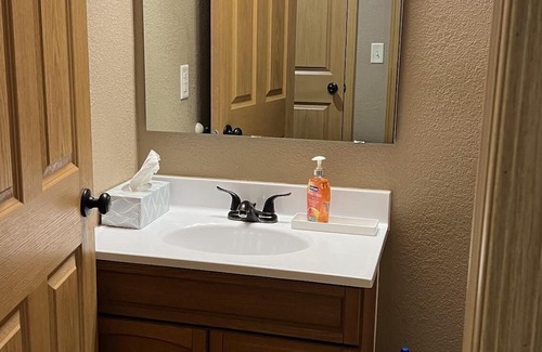 Box Elder House | Clean & spacious home perfect for families! 10 minutes from Rapid City!