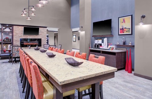 Columbus House | Modern Rooms | EV Charging & Indoor Pool | Next to Scioto Downs