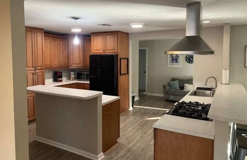 Pensacola House | Private home in Gulf Breeze Proper - 5 mins. from Pensacola Beach