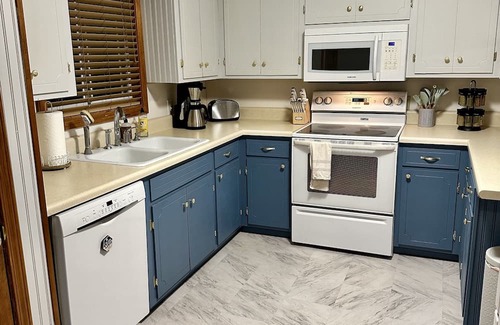Clemson House | Spacious Comfort Near Clemson Campus - Your Ideal Getaway for Any Occasion!