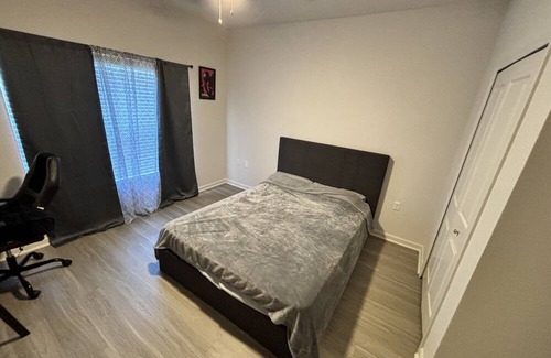 Tampa Apartment | CrossTown Oasis- Location! Location! Location