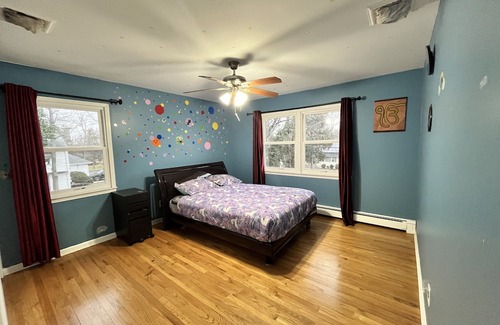 Edison Apartment | Downtown Edison, Close to NYC Modern Luxury Retreat - Single Family Home