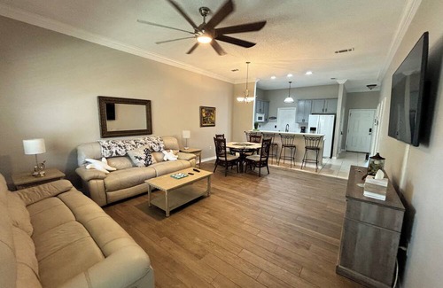 Niceville House | Your Cozy Retreat in the Heart of Niceville - Minutes from White Sandy Beaches!