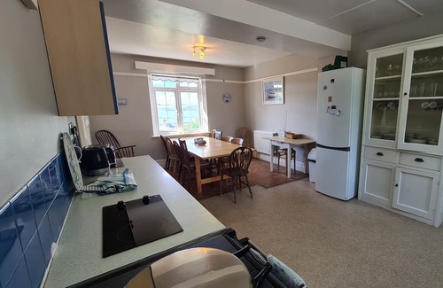 St. Mawes Cottage | The White House - a holiday home that sleeps 9 guests in 5 bedrooms