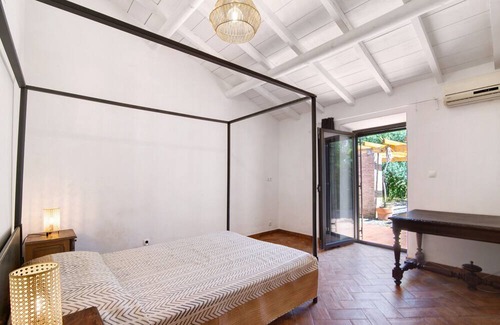 Fonte do Bispo Villa | Villa 'Fontenoy' with Shared Terrace, Wi-Fi and Air Conditioning