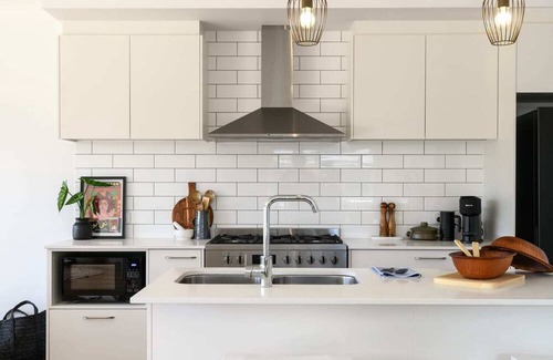 Trentham House | Teds Cottage Summary: