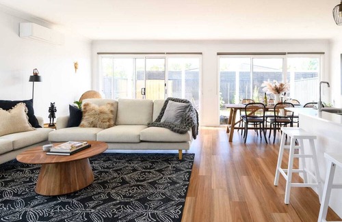 Trentham House | Teds Cottage Summary: