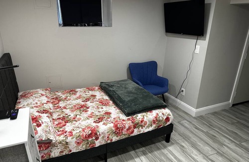 East Massapequa House | Cozy Studio in terrific Massapequa with AC, WiFi