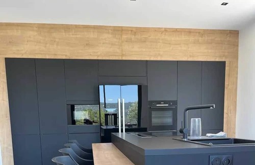 Saint-Peray Villa | Homerez - Big villa for 12 ppl. with swimming-pool and garden at Saint-Péray