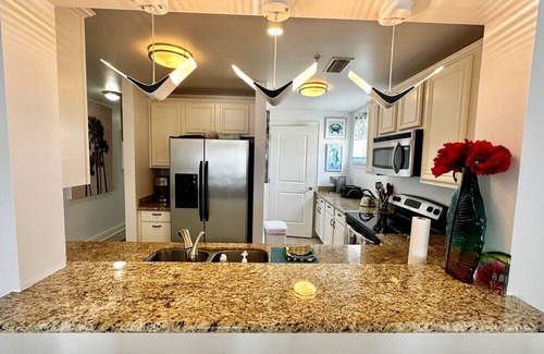 Henderson Point Apartment | #732 Beautiful corner 2 bedroom beach front condo