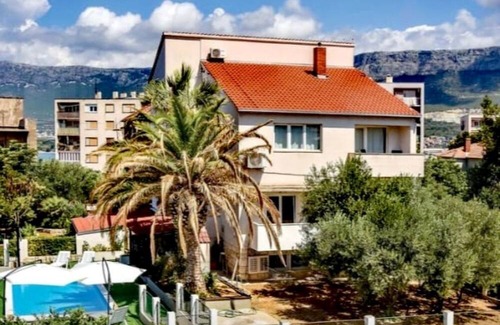 Vranjic House | Holiday house with a swimming pool Split (K-22234)