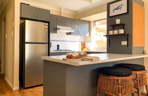 Spencer Park House | A centrally located cosy home. Close to beaches, shops and local attractions.