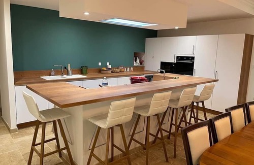 Cruzy Villa | Gîte 20 Couchages Avec Piscine Proche Narbonne / Béziers / Saint Chinian