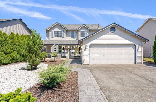 Vancouver House | Spacious home on SE 171ST #41784