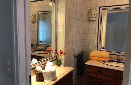 Freiria Apartment | Patio House on the West Coast