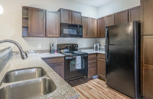 South Oklahoma City Apartment | Modern Apartment in Prime Location (ID2177X82)