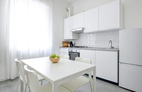Borgo Milano Apartment | Casa Mac - NEW and COMFORTABLE - near the center and station