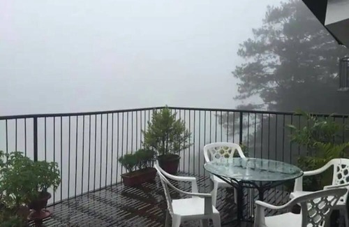 Baguio House | Samson Apartelle/Transient House