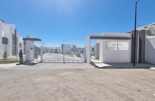 Queretaro Municipality House | Casa Amplia Garde