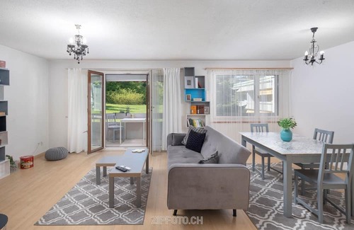 Meilen District Apartment | Schöne Wohnung 10 min von Zürich See Netflix/wifi/parkplatz