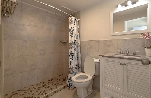 St. Lawrence Gap House | Perfect Getaway! 3 Relaxing Units w/Balcony | Steps Away from Dover Beach