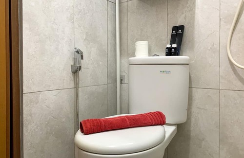 Kayu Putih Apartment | Homey And Comfort Stay Studio Room At Tifolia Apartment