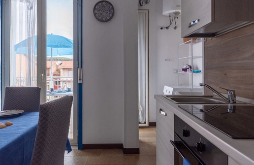 Porto Empedocle Apartment | Holiday Home 'Nautilus' with Sea View, Wi-Fi and Air Conditioning
