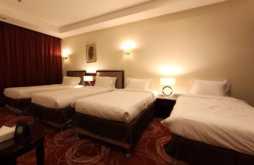 Mecca House | Cozy 3-bedroom hotel with fitness room, WiFi in enjoyable Makkah