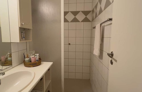 Alesund Apartment | Cozy 1-bedroom apartment in enjoyable Ålesund with AC, WiFi, Car Parking