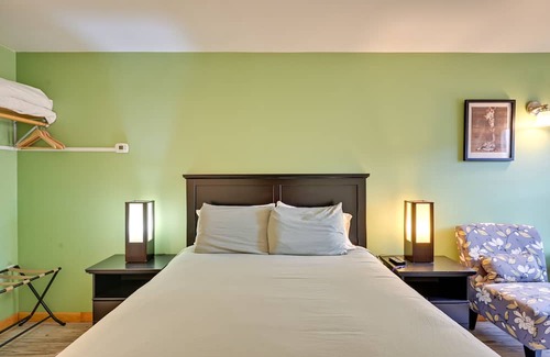 Crestone Apartment | Walkable ‘Stargate’ Studio in Tranquil Crestone!
