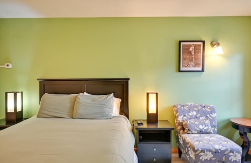 Crestone Apartment | Walkable ‘Stargate’ Studio in Tranquil Crestone!