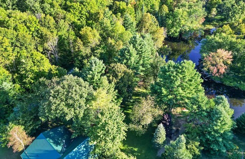 Actinolite Cottage | The Gordon's River Cabin-Custom Log Home The perfect family getaway!