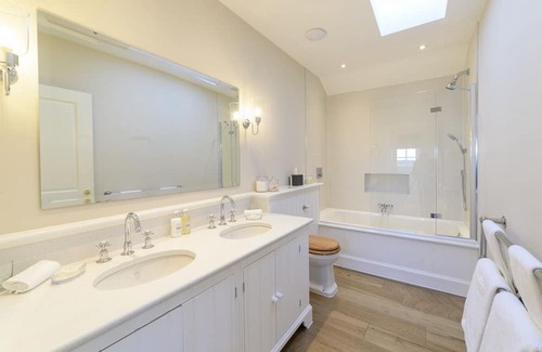 North Berwick Villa | Fenton Lodge - Two Bedroom Villa, Sleeps 4