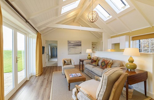 North Berwick Villa | Fenton Lodge - Two Bedroom Villa, Sleeps 4