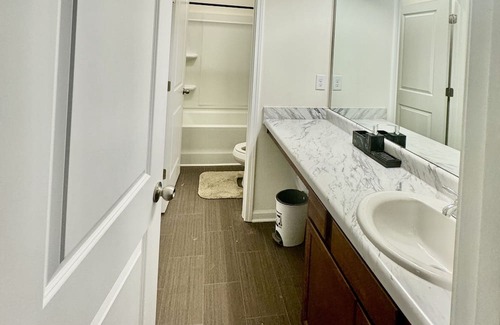 Mount Holly House | Home Away From Home 20 Minutes from Uptown Charlotte-Private Room, Shared Spaces