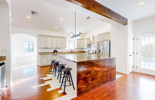 Chandler House | Relaxing dog-friendly retreat with pool, pickleball court, firepit, W/D, & AC