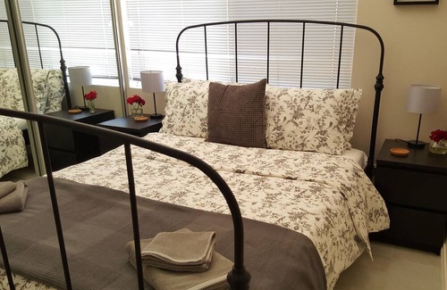 Bedford House | ~Beautifully clean~Bright & quiet~close to CBD~
