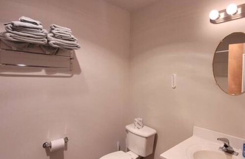 Oscoda House | The Motel Room - #10