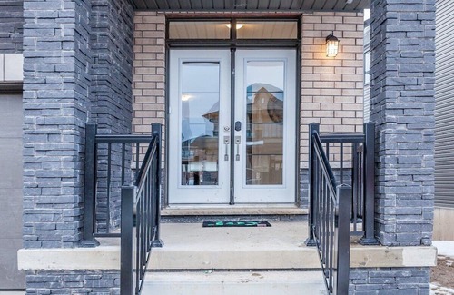 Caledonia House | Be the first to stay in our brand new house, minutes away from Hamilton International Airport