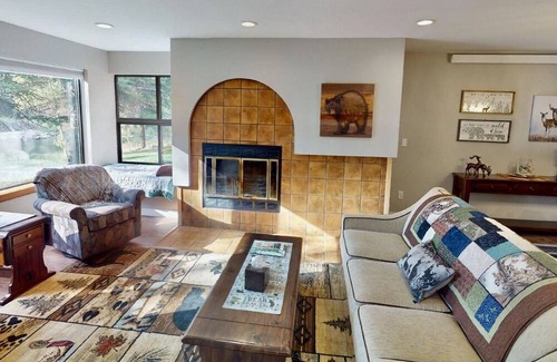 McCall House | River View Retreat on Payette River