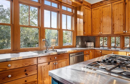 Vanderhorst Plantation House | 126 Turnberry: Unique Home with Golf & Lagoon Views, Perfect for Families
