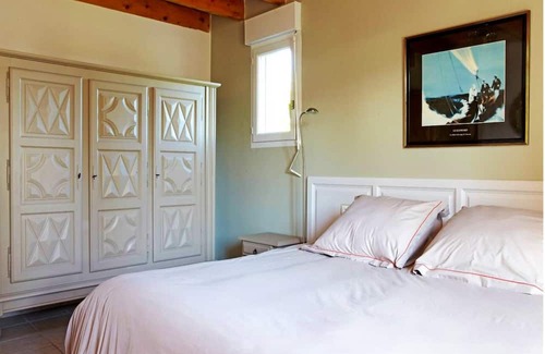 Plouegat-Moysan House | Homerez - Nice house for 6 ppl. with spa and terrace at Plouégat-Moysan