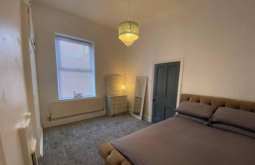Preston House | Beautiful 3-Bed House in Preston