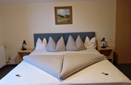 Tannheim Cottage | Doppelzimmer 7 - Gasthaus Pension Bergheim