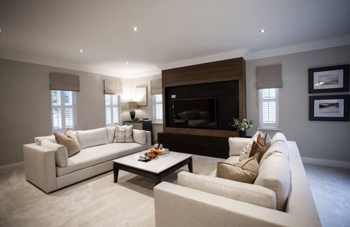 Crawcrook House | Welcome to our 5-bed, pool haven in the heart of Medburn Village, Newcastle