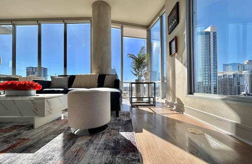Civic District Apartment | Heart of Austin 2BR: Pool, Gym, & Amazing Views!
