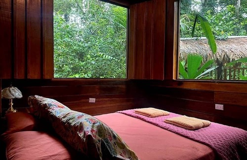 Puerto Viejo de Talamanca Cabin | Enjoy the sounds of nature in this tranquil home, only minutes to Puerto Viejo.