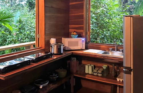 Puerto Viejo de Talamanca Cabin | Enjoy the sounds of nature in this tranquil home, only minutes to Puerto Viejo.