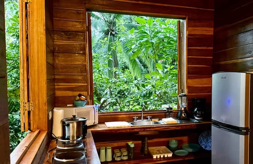 Puerto Viejo de Talamanca Cabin | Enjoy the sounds of nature in this tranquil home, only minutes to Puerto Viejo.