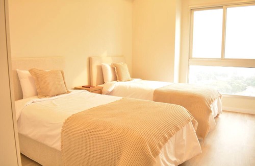 Asuncion Apartment | Chic 2bdr: Prime Location in Brand-new Building I